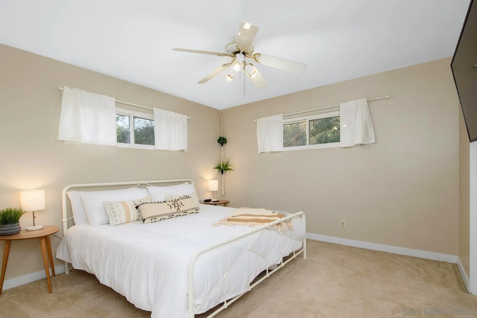 https://cdn.realtyfeed.com/cdn/127/2600292/51a4767362875937e5deedffa61230e4.webp