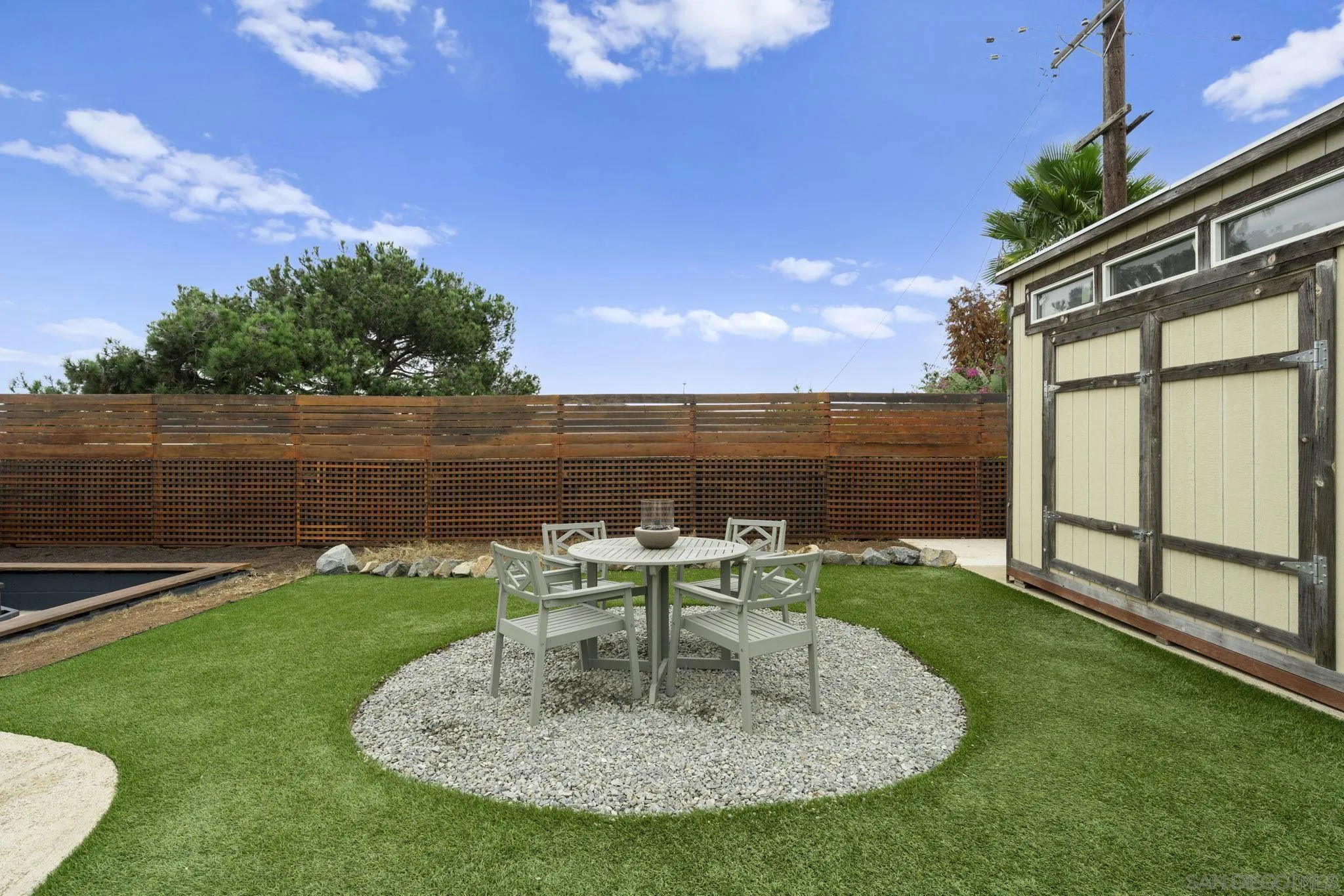 https://cdn.realtyfeed.com/cdn/127/2600294/8137e86e7a929fe7b46e66f18379c2b1.webp