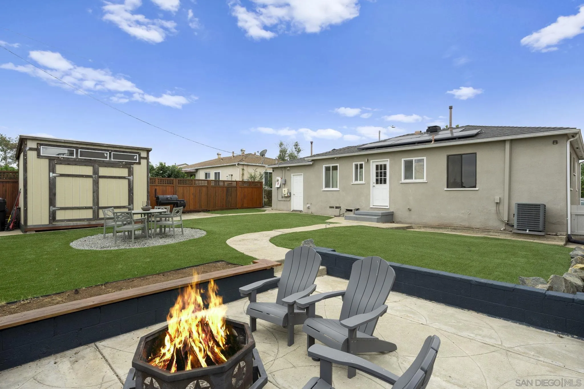 https://cdn.realtyfeed.com/cdn/127/2600294/b0f181226797e35f62b334fd49413909.webp