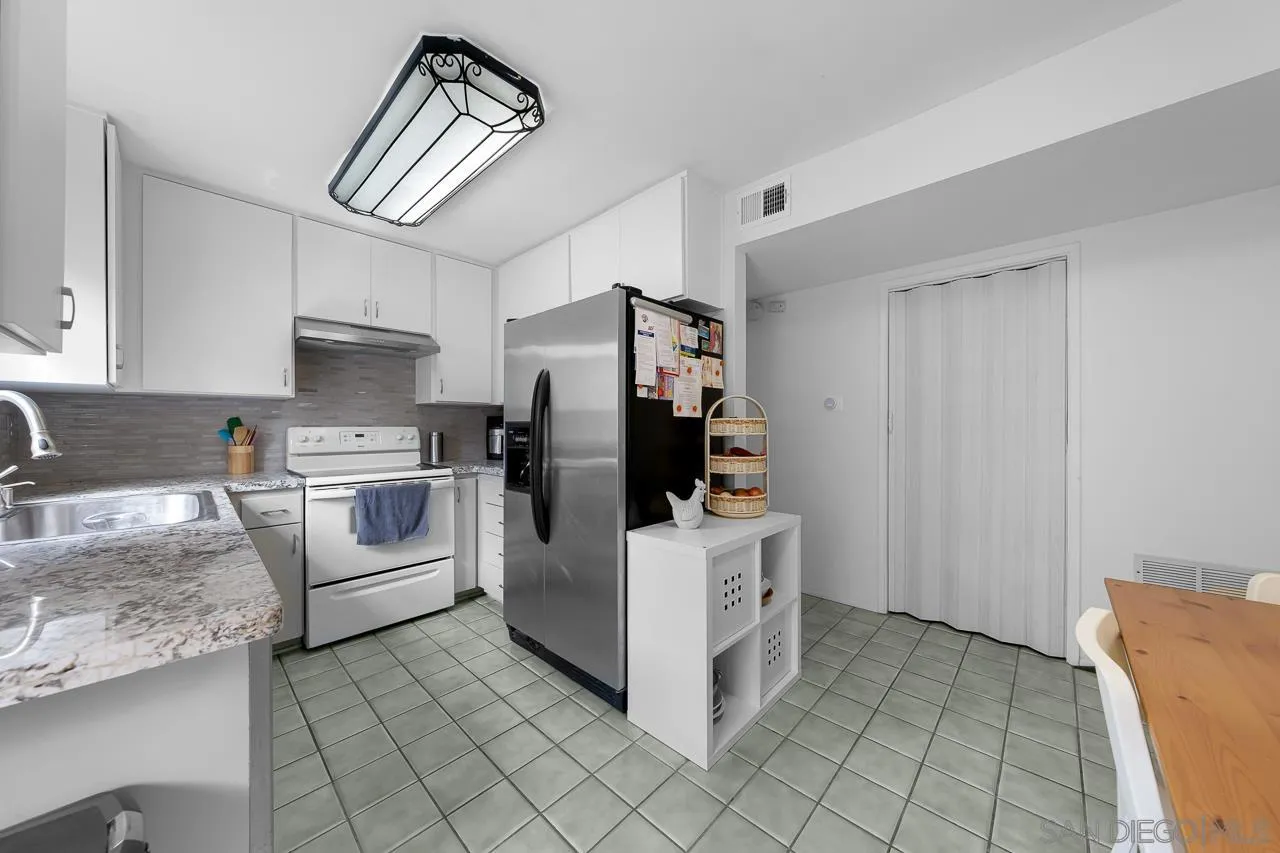 https://cdn.realtyfeed.com/cdn/127/2600295/864e3605f78d59815bbe777940135c14.webp