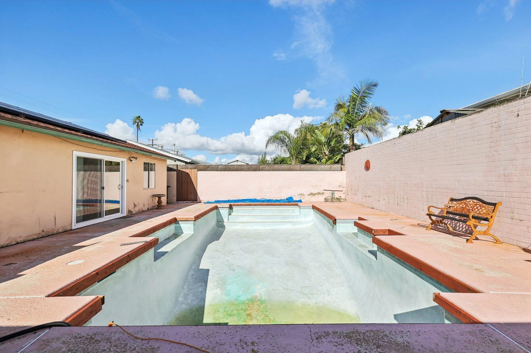 https://cdn.realtyfeed.com/cdn/127/2600297/1655dd278a82b419e3d932c9375dd935.webp