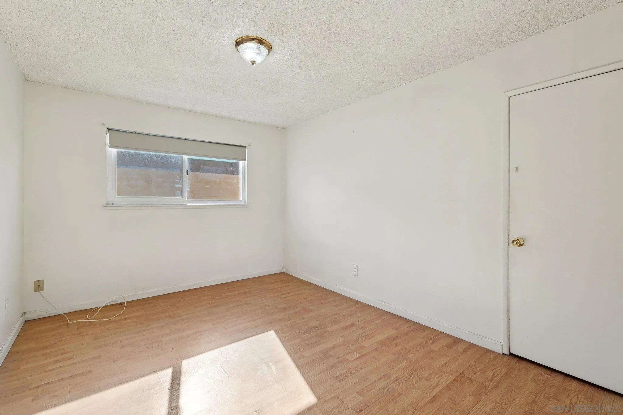 https://cdn.realtyfeed.com/cdn/127/2600297/51dc719c4795af93a837de9e0f138a3c.webp