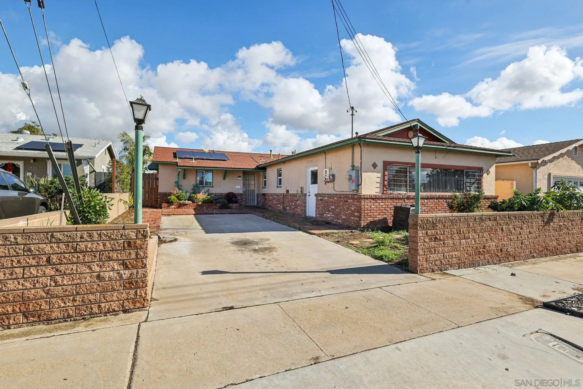 https://cdn.realtyfeed.com/cdn/127/2600297/81e415bf08934812ee322150404353cf.webp
