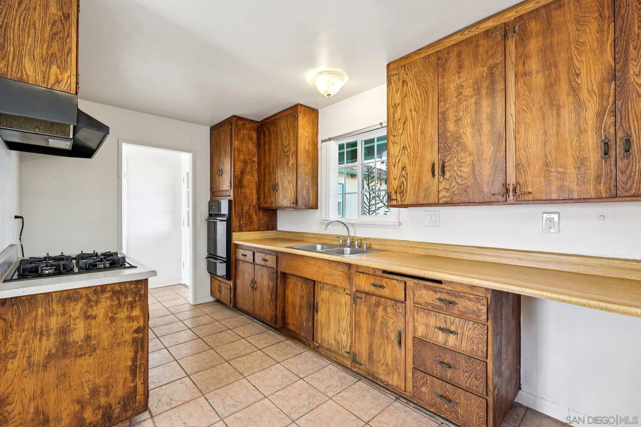https://cdn.realtyfeed.com/cdn/127/2600297/9a77ca6185687d1d0927af1704ab58e4.webp