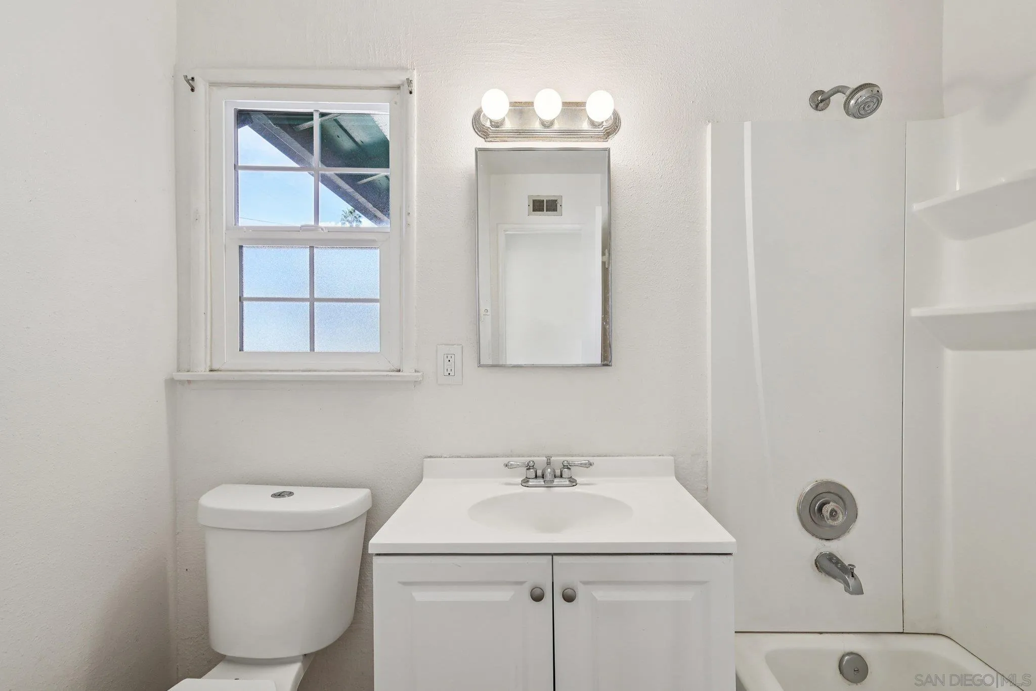 https://cdn.realtyfeed.com/cdn/127/2600297/fd6f6c4a13b851d813ad2e544b9bda65.webp