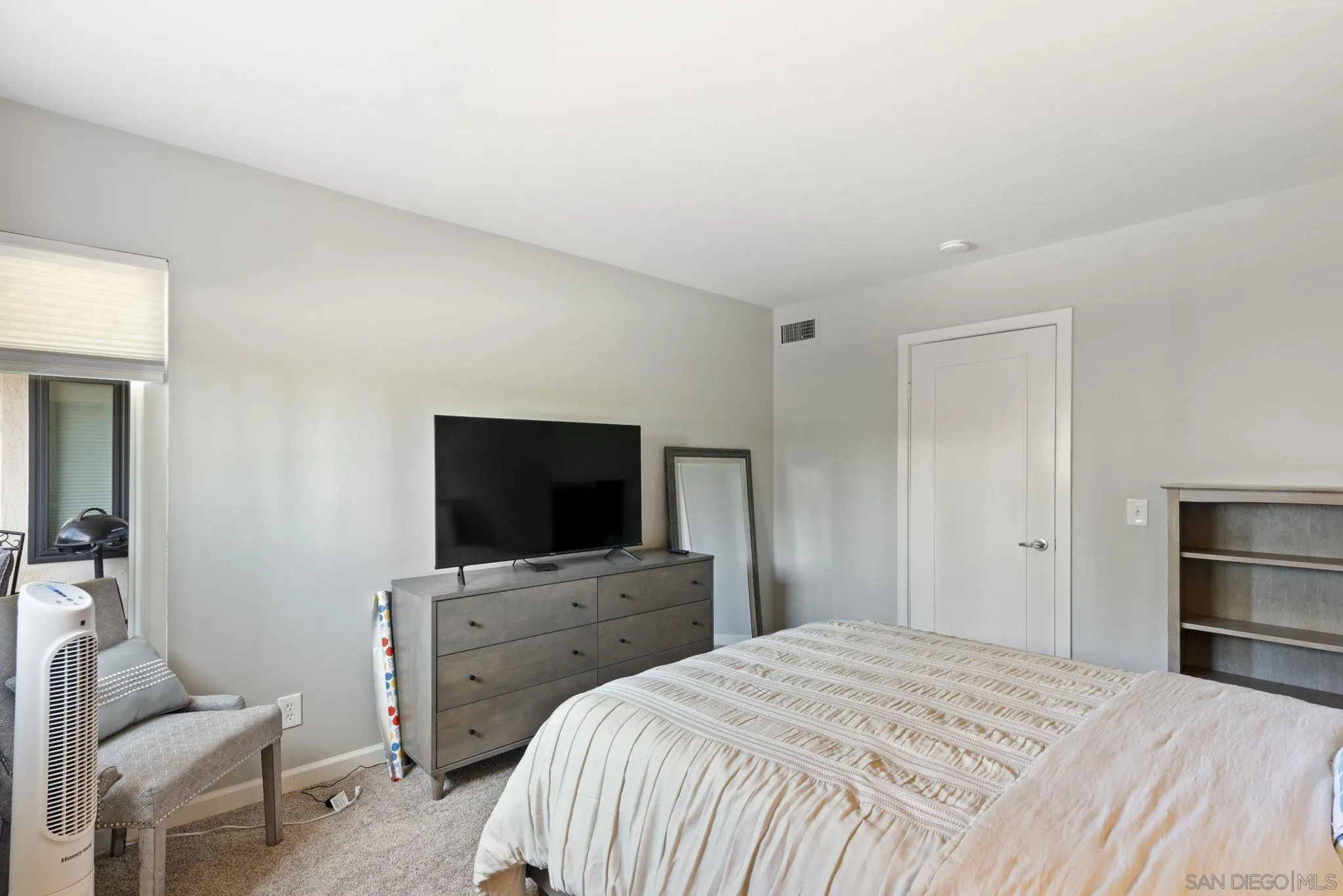 Photo #13: 2600298 Listing: Photo #13