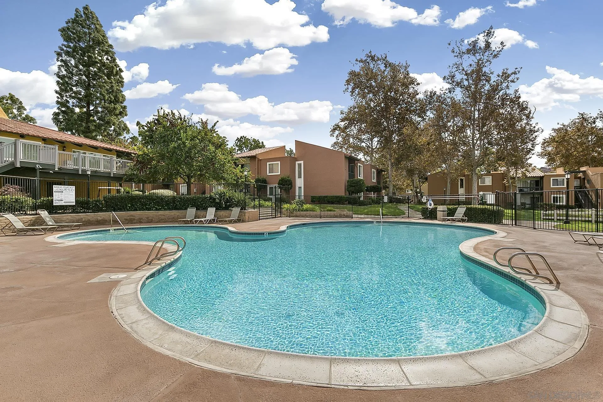 Photo #4: 2600299 Listing: Photo #4