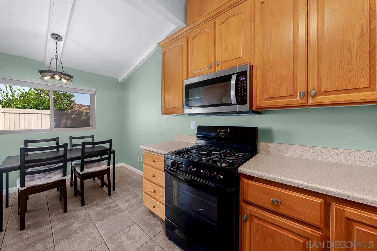 Photo #11: 2600300 Listing: Photo #11