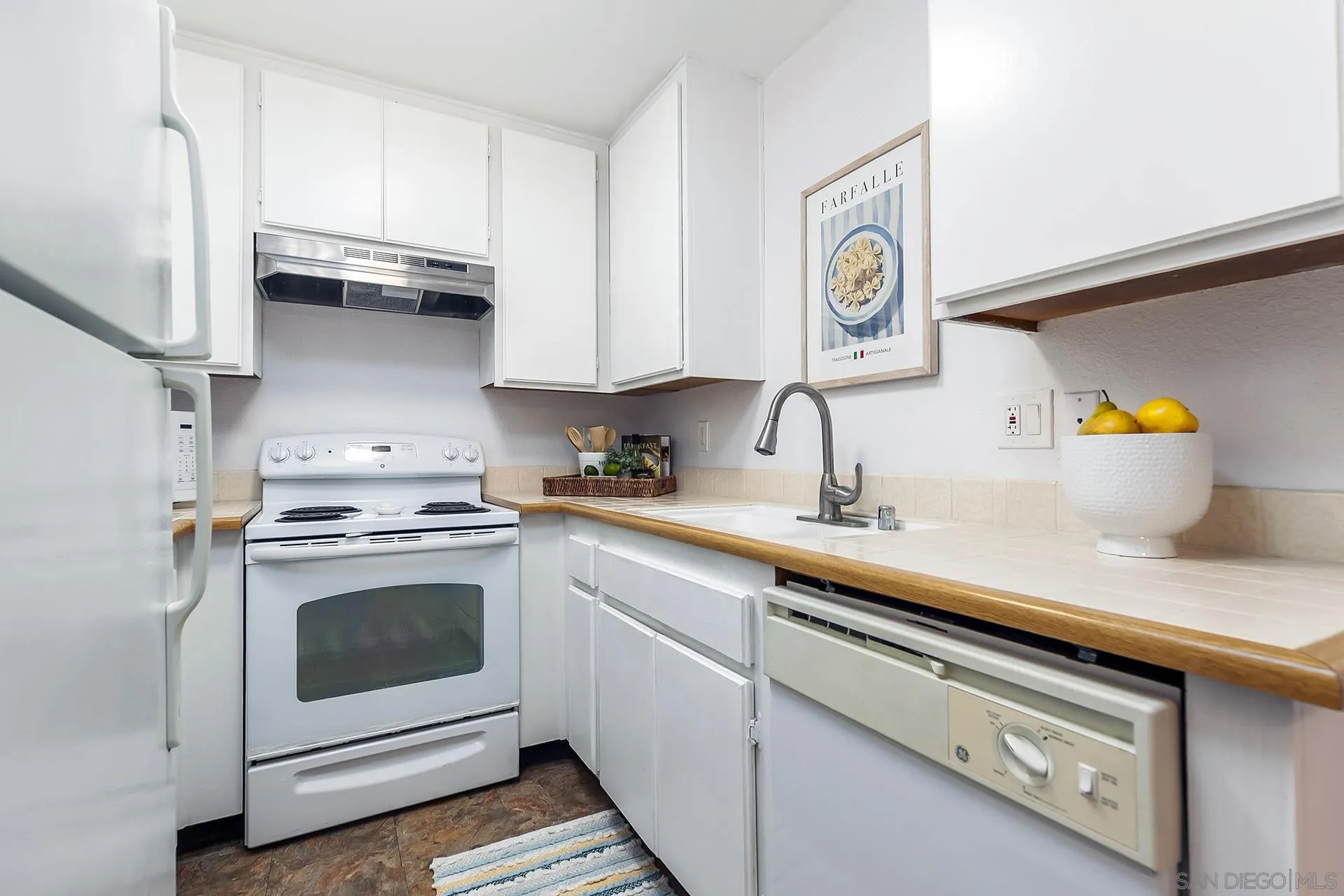 Photo #14: 2600301 Listing: Photo #14