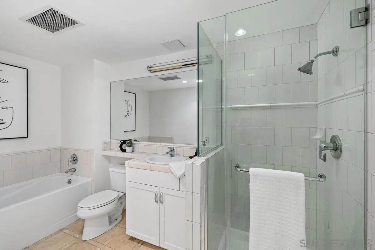 Photo #13: 2600302 Listing: Photo #13