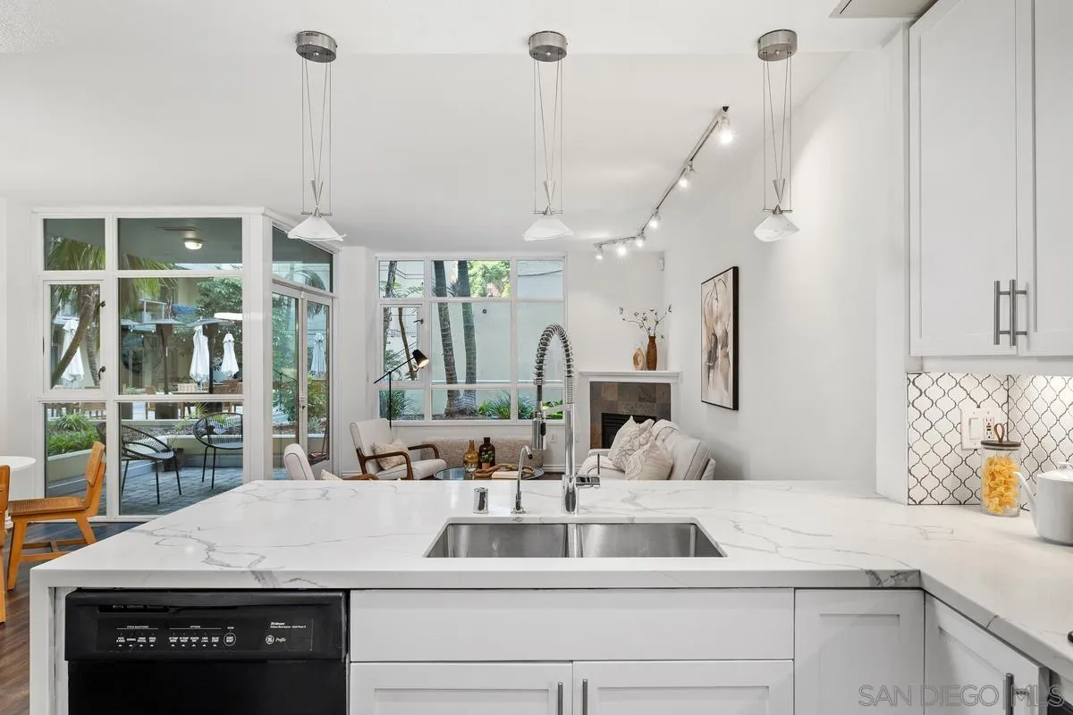 Photo #4: 2600302 Listing: Photo #4