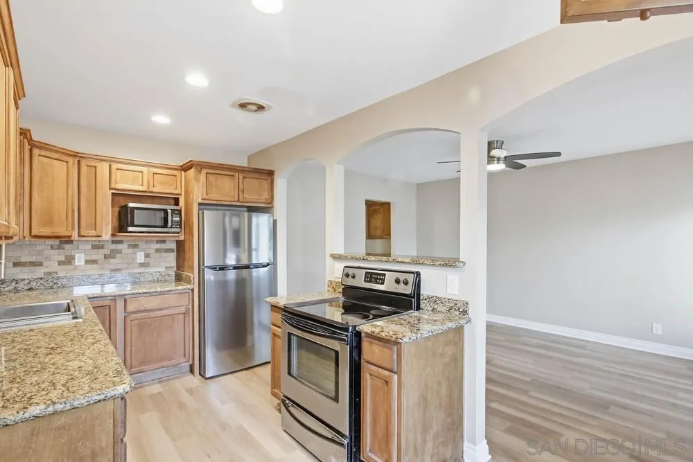 Photo #21: 2600306 Listing: Photo #21