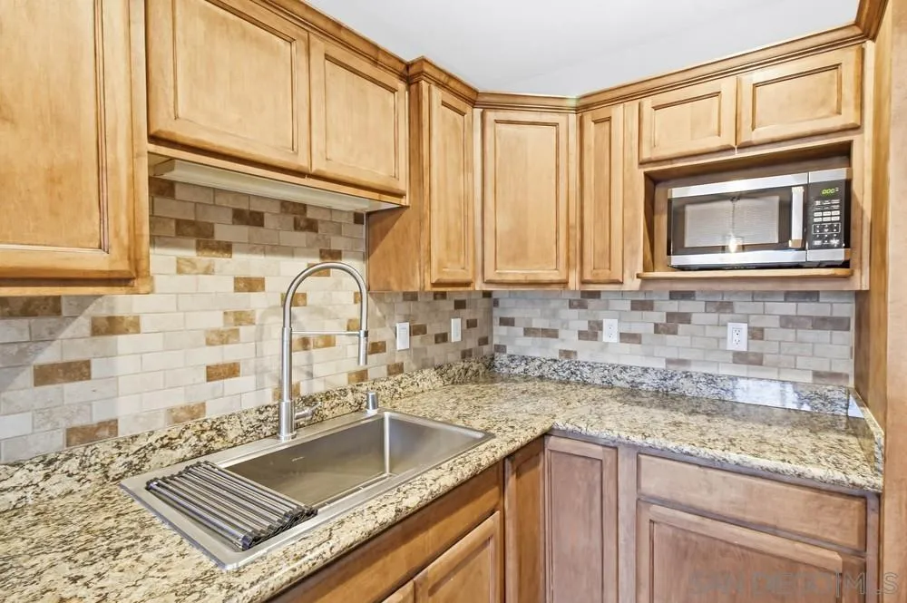 Photo #22: 2600306 Listing: Photo #22