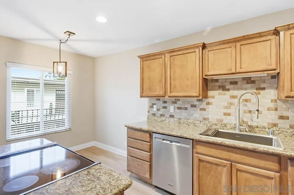 Photo #25: 2600306 Listing: Photo #25