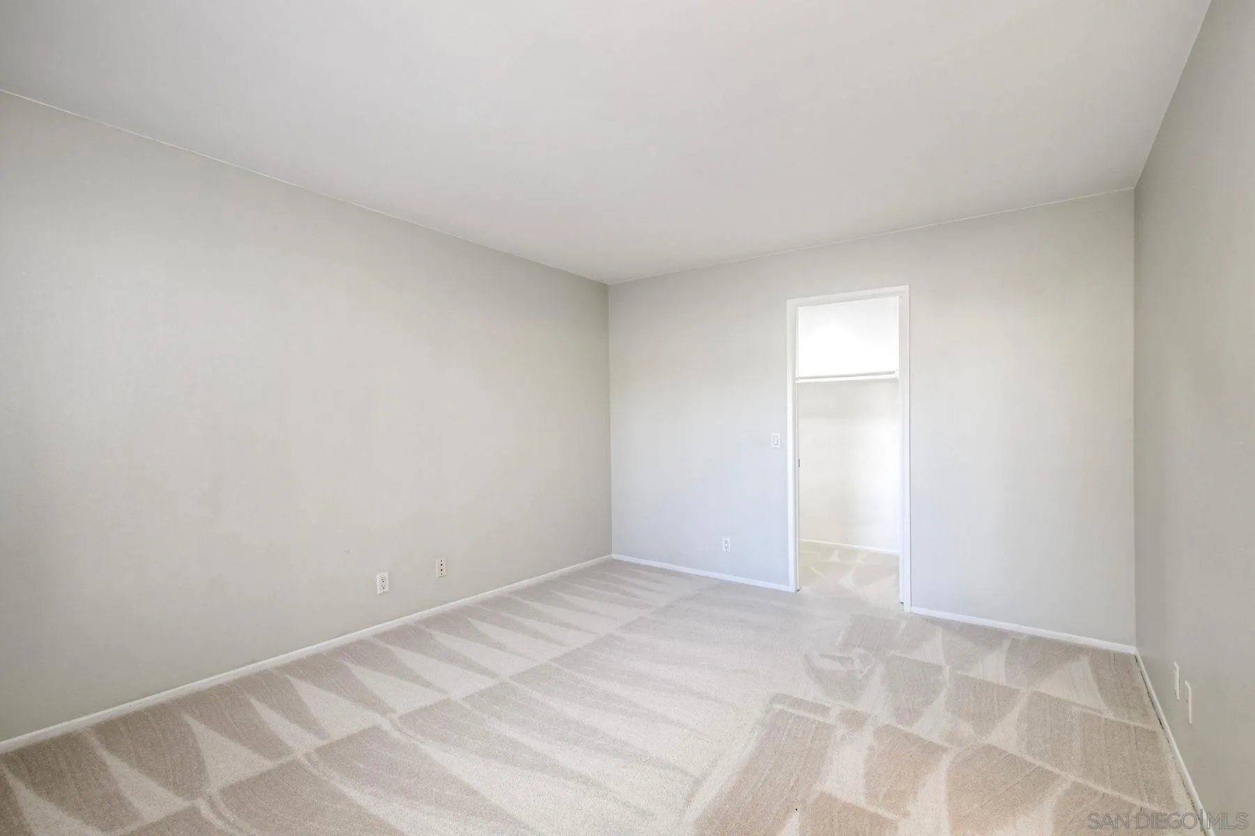 https://cdn.realtyfeed.com/cdn/127/2600309/41727e9f82cf48f1f63c2c9543c5d925.webp
