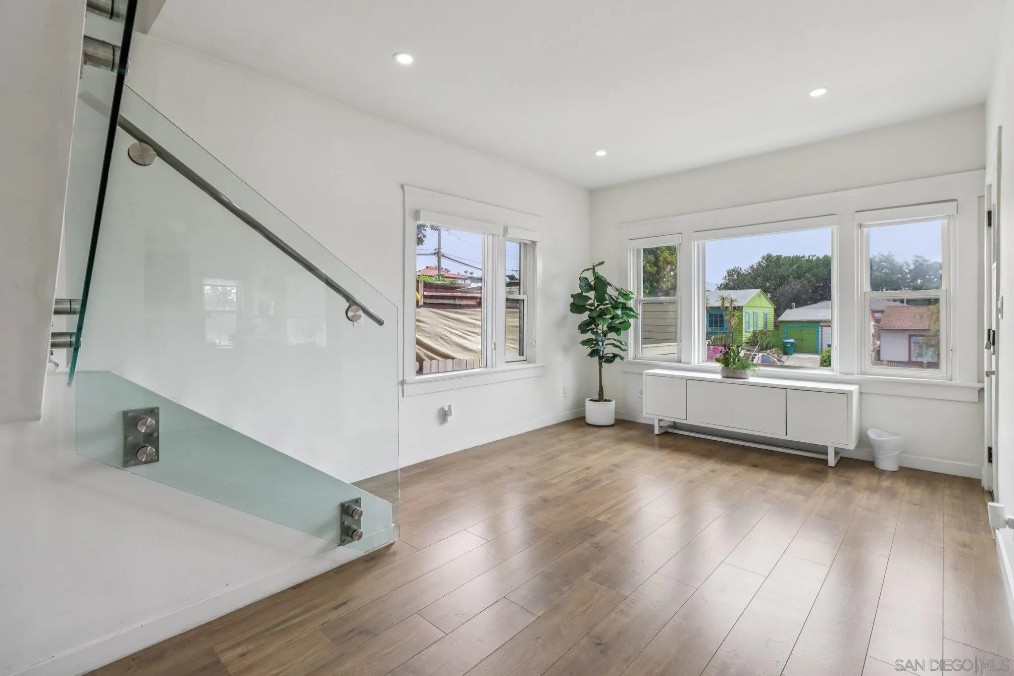 https://cdn.realtyfeed.com/cdn/127/2600319/6986239116807cccfac1cf4748963989.webp