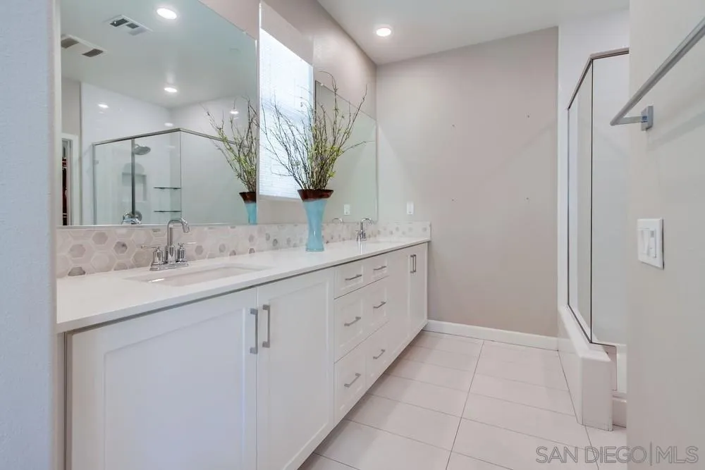 https://cdn.realtyfeed.com/cdn/127/2600323/10cf1340cf598fb83b3834363d94dd4c.webp
