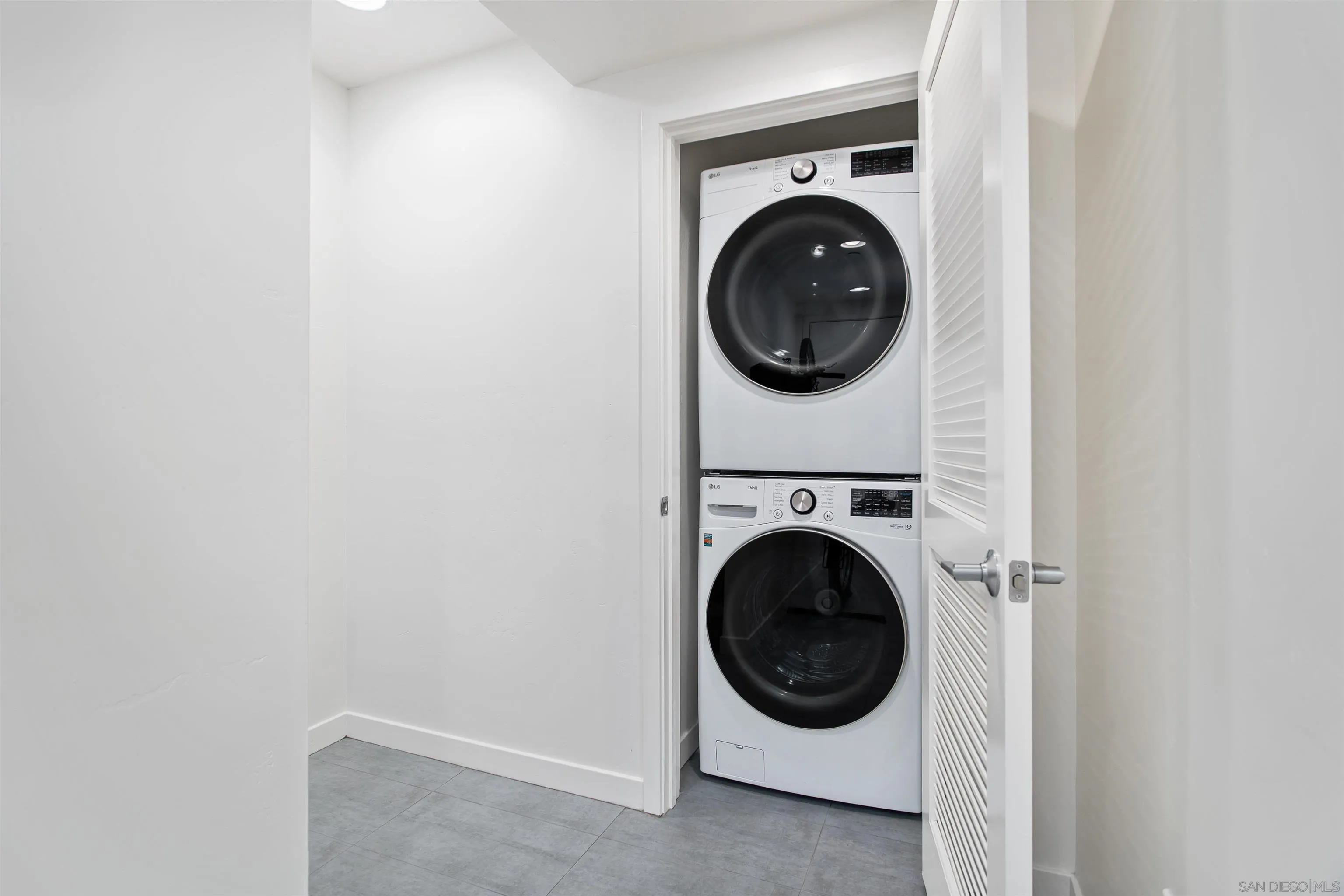 https://cdn.realtyfeed.com/cdn/127/2600324/1889245d786008e83326c61152c86552.webp