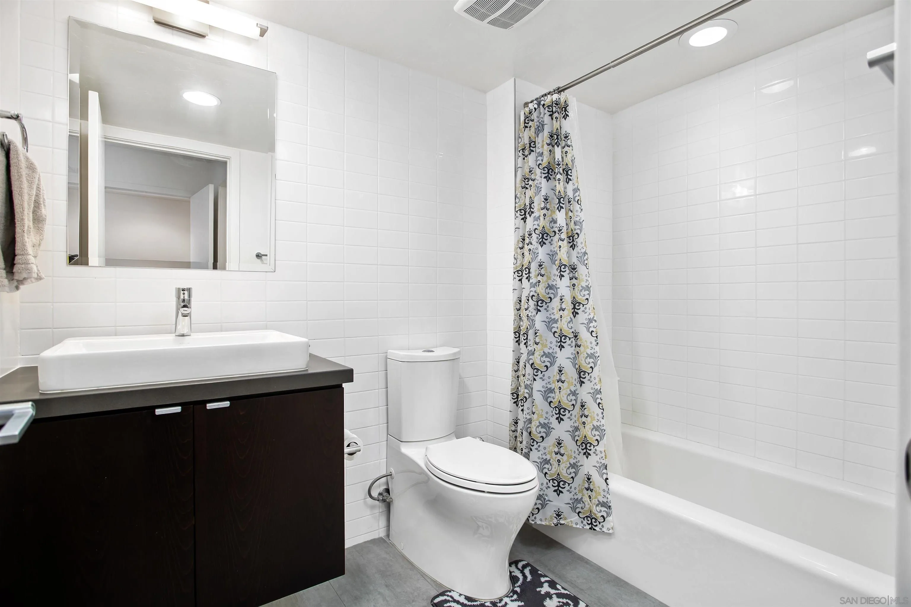 Photo #15: 2600324 Listing: Photo #15