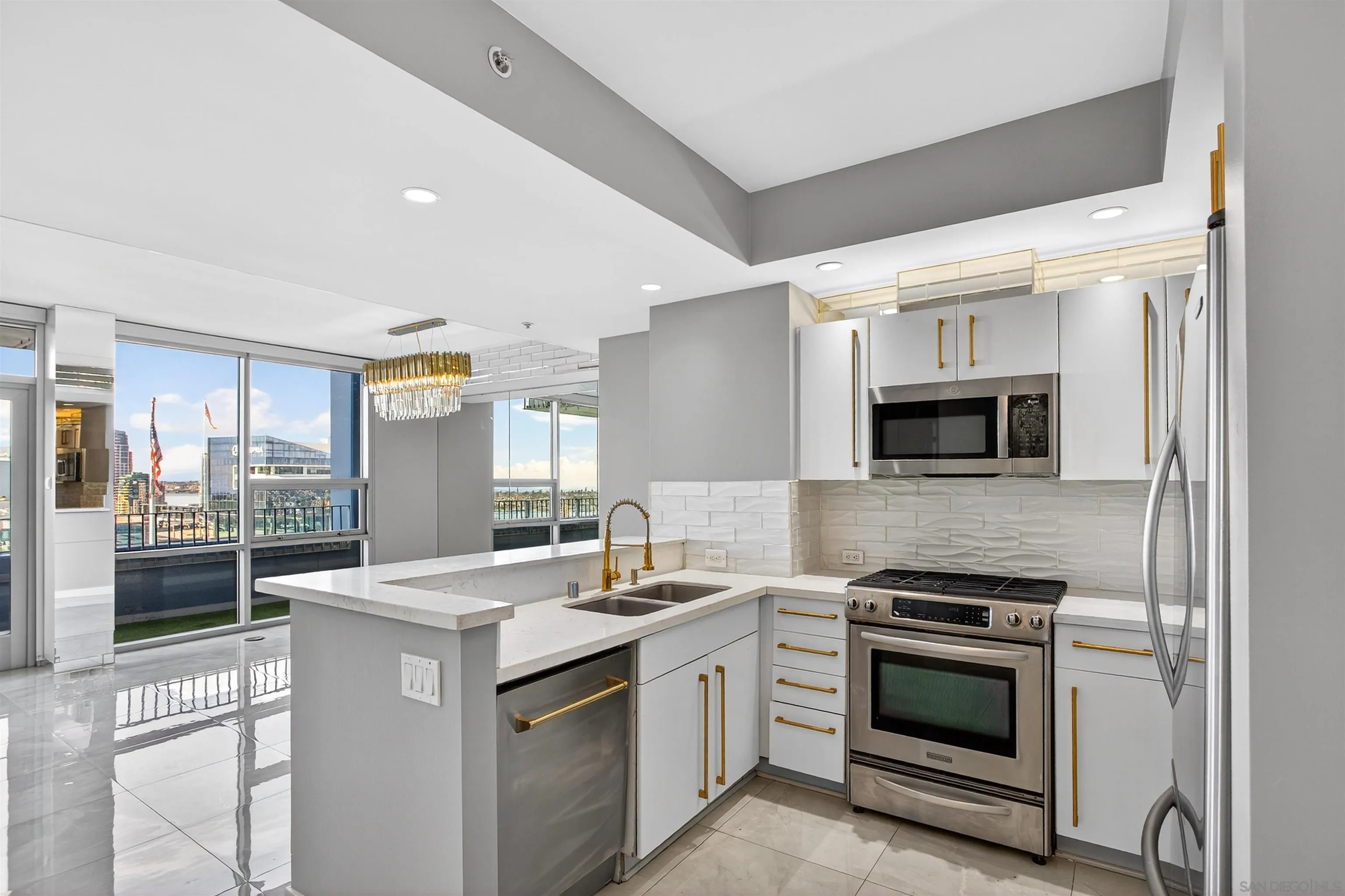 321 10th Ave Unit 2204