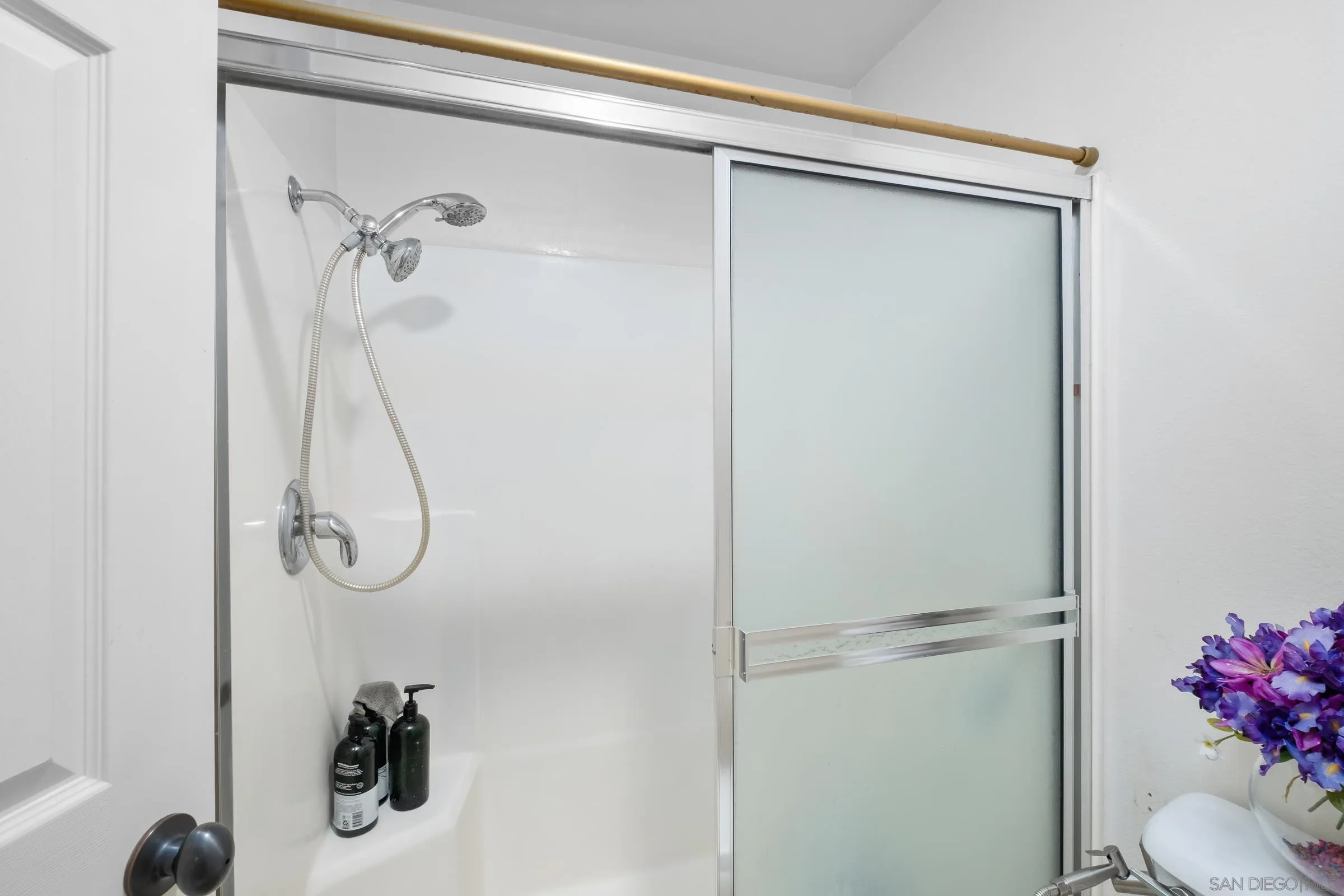 Photo #21: 2600334 Listing: Photo #21