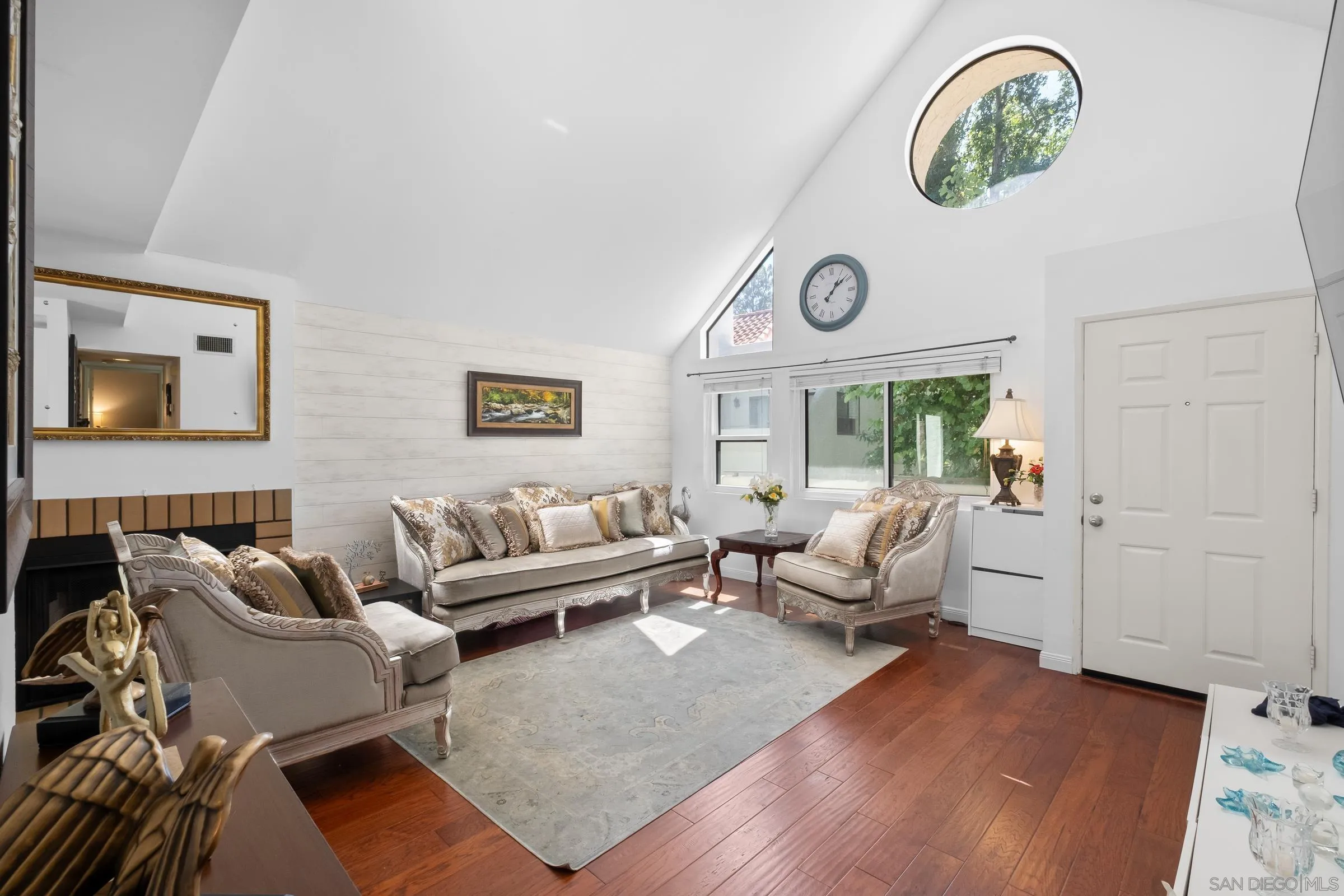 Photo #5: 2600334 Listing: Photo #5