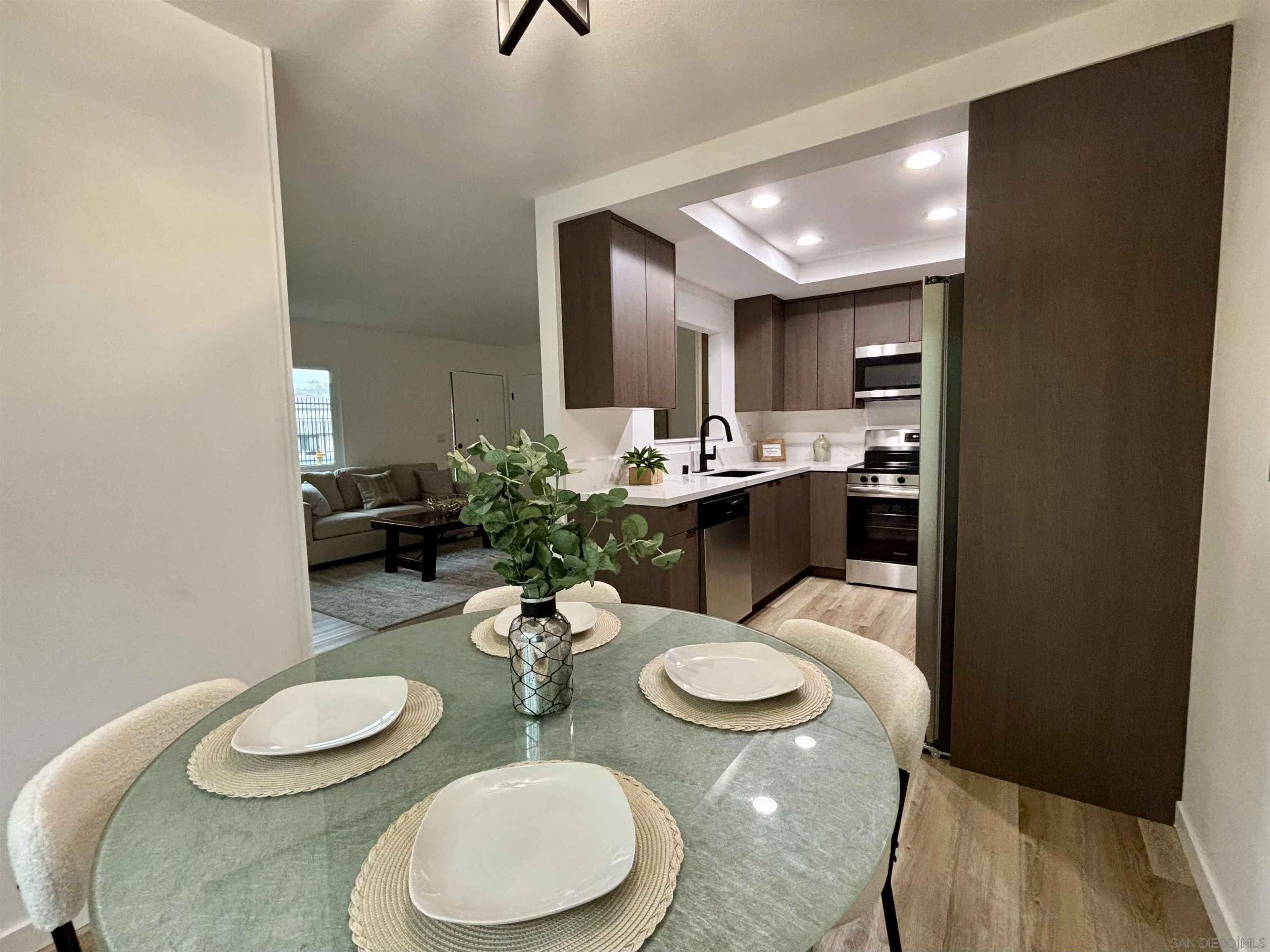 Photo #6: 2600335 Listing: Photo #6