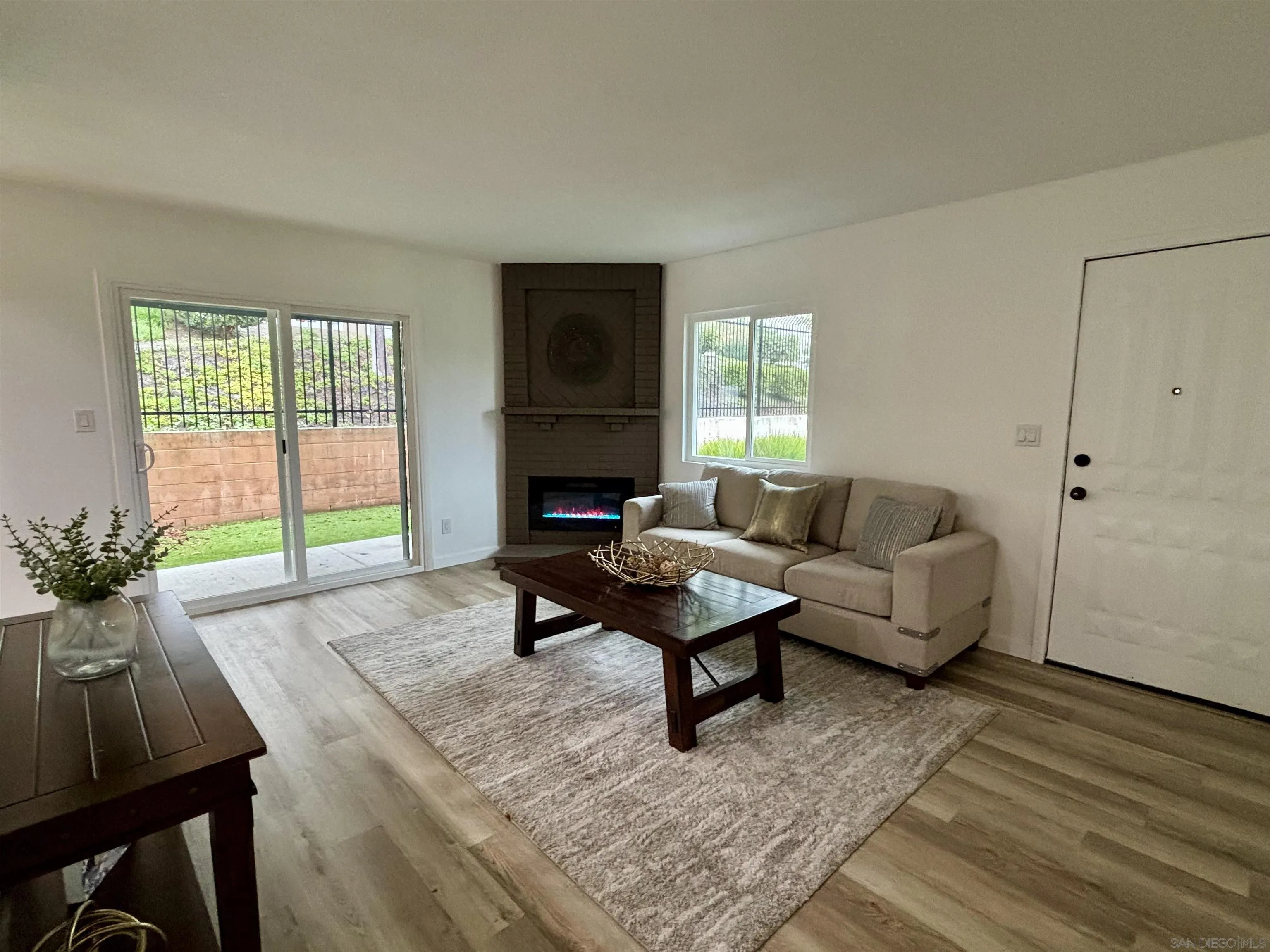 Photo #4: 2600335 Listing: Photo #4