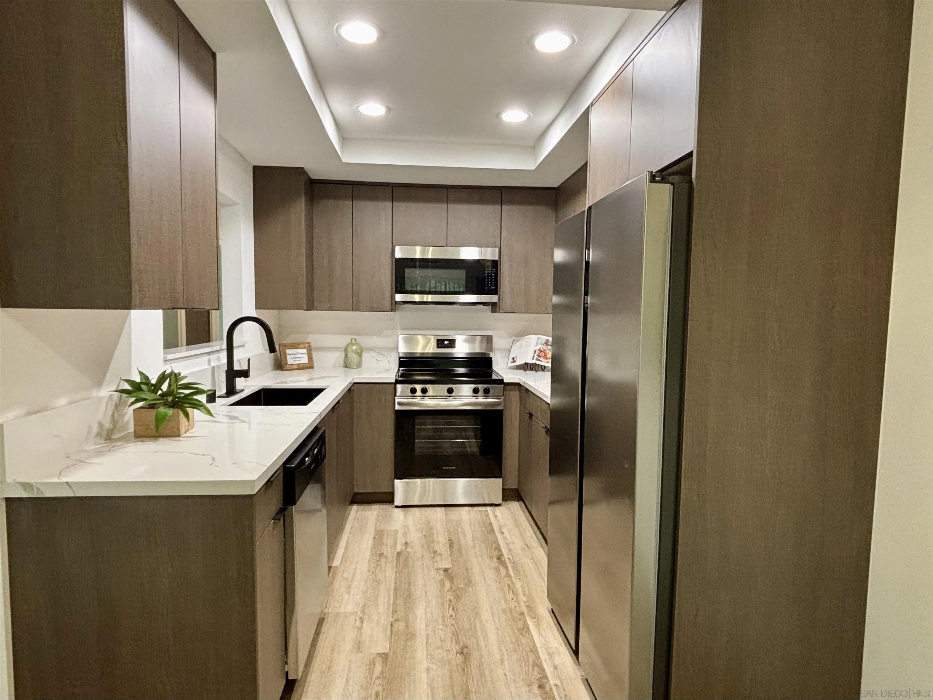 Photo #8: 2600335 Listing: Photo #8