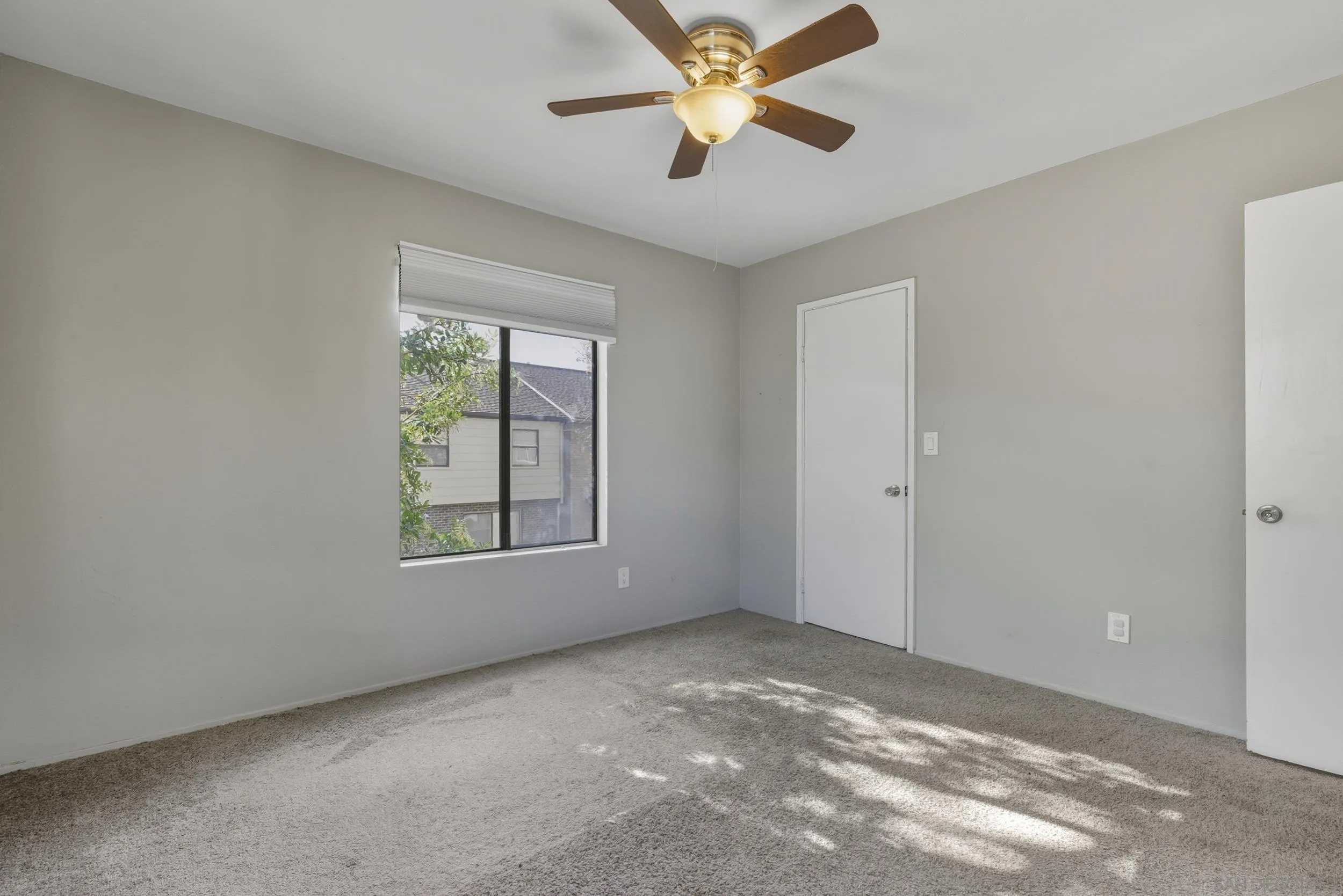 Photo #10: 2600337 Listing: Photo #10