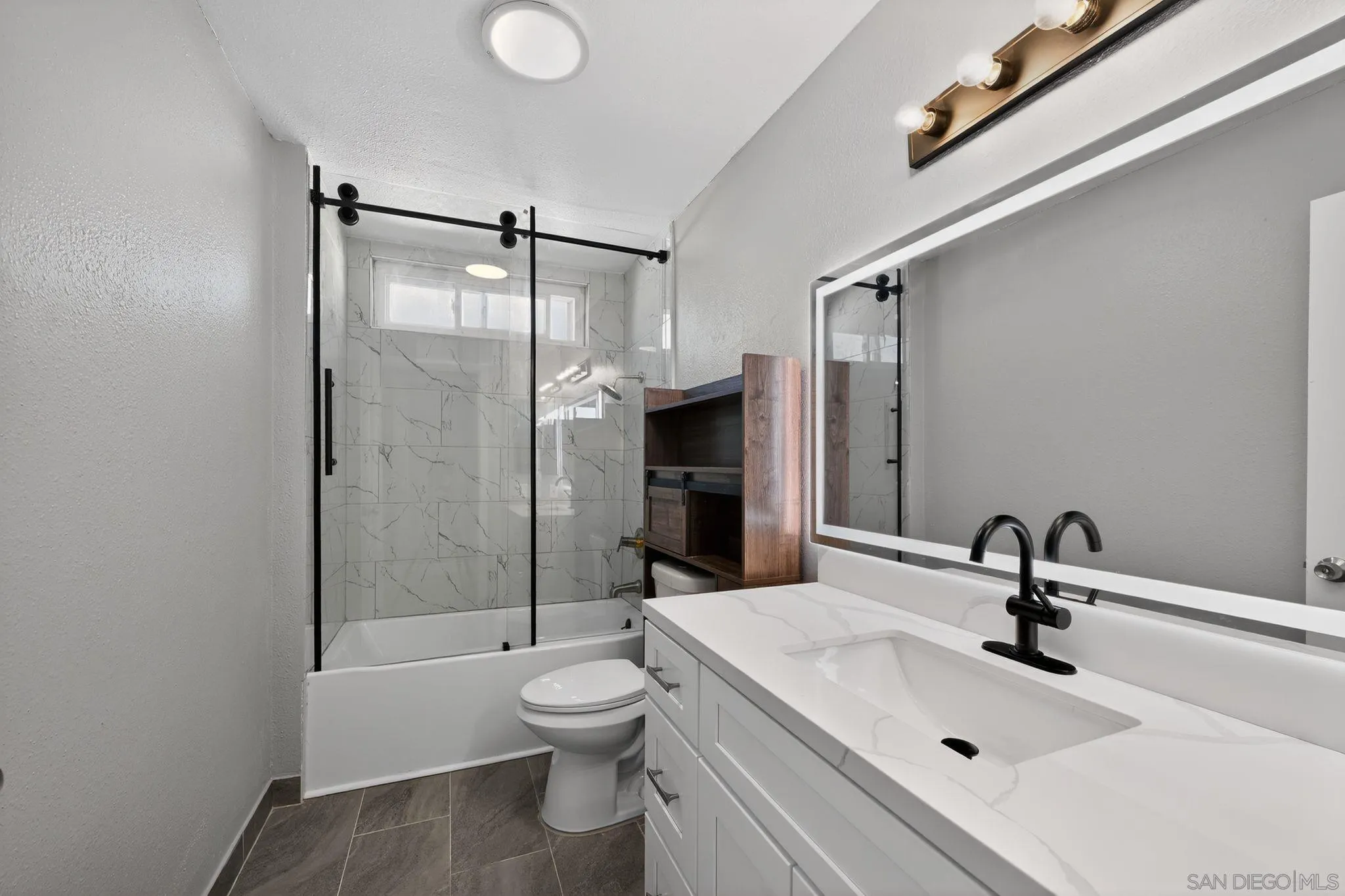 Photo #30: 2600338 Listing: Photo #30