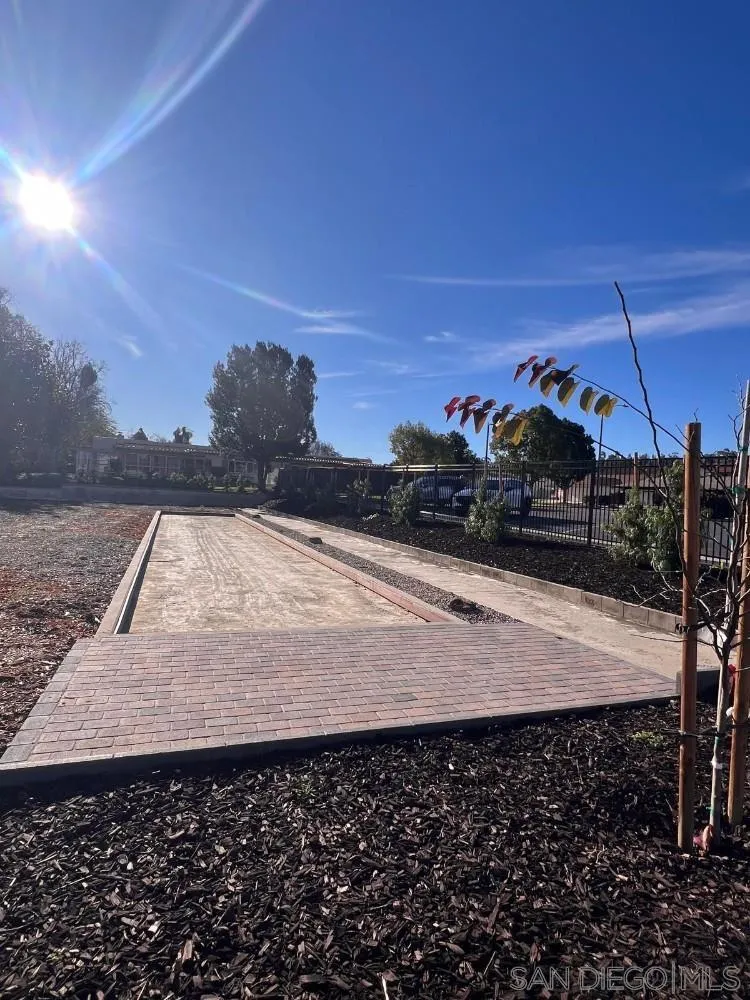 Photo #47: 2600341 Listing: Photo #47