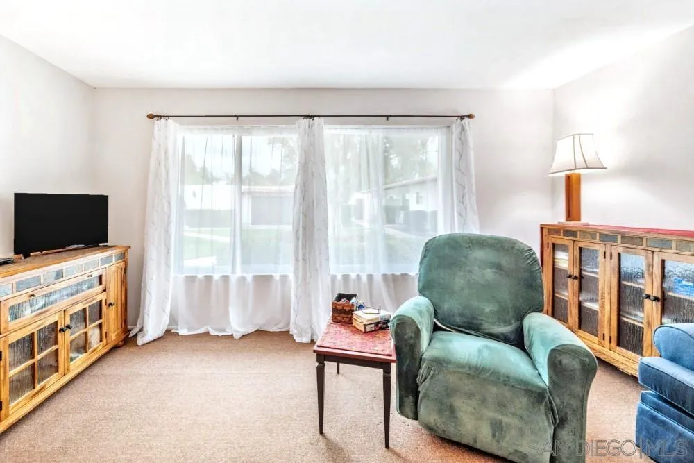 Photo #9: 2600341 Listing: Photo #9