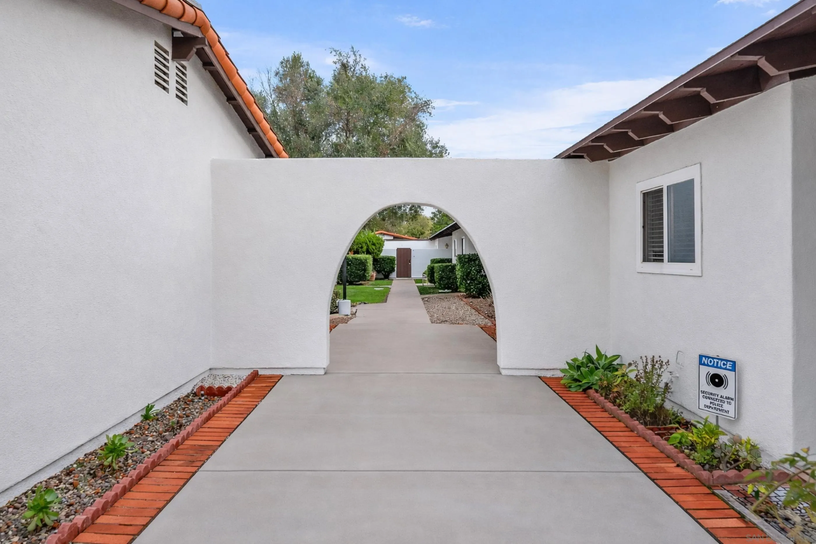 Photo #35: 2600341 Listing: Photo #35