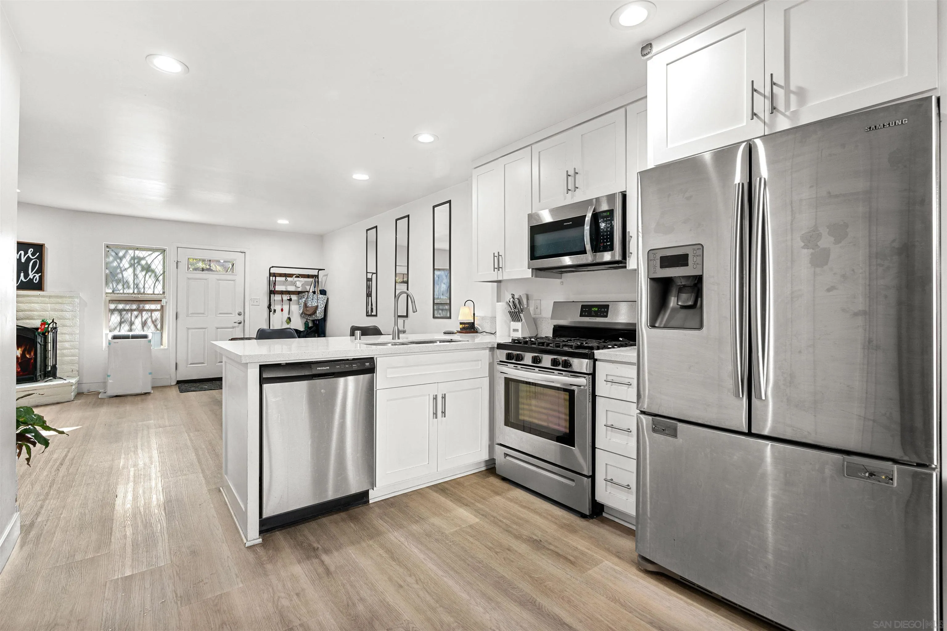 Photo #7: 2600344 Listing: Photo #7