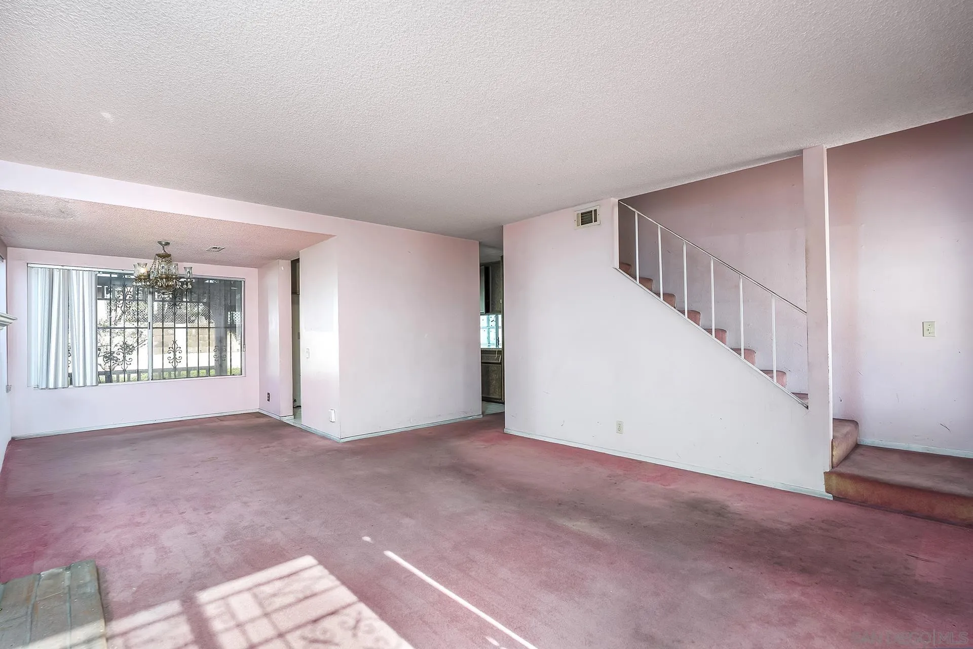 https://cdn.realtyfeed.com/cdn/127/2600346/c6796e39473670def1245c74c3262781.webp