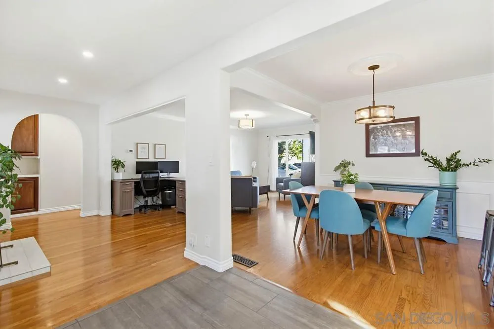 https://cdn.realtyfeed.com/cdn/127/2600351/0e1ce23f613760683ea70fbbbfe5a6a1.webp