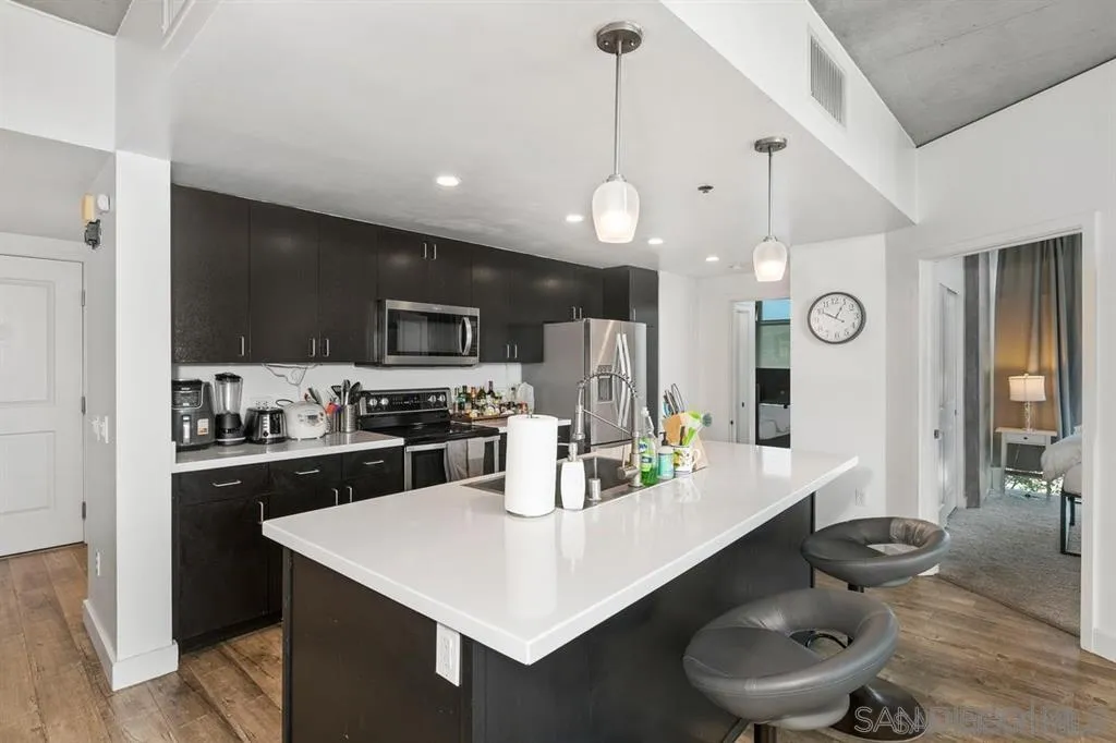 https://cdn.realtyfeed.com/cdn/127/2600353/98d9070a5c6ad38ec3891a3adefffb58.webp
