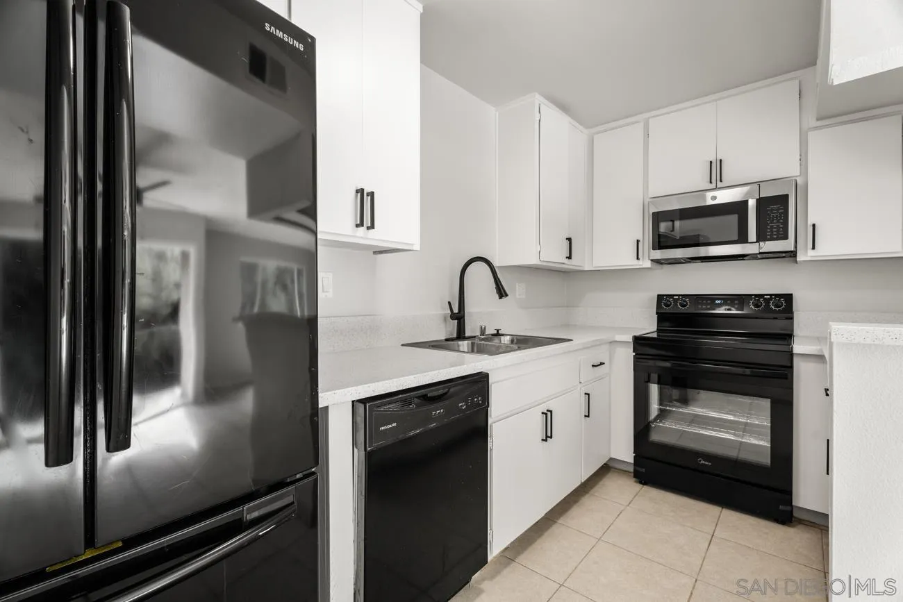 Photo #7: 2600356 Listing: Photo #7