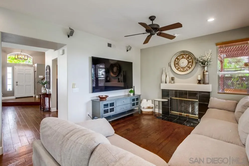 https://cdn.realtyfeed.com/cdn/127/2600357/720524f67c9810515c77de3301933a68.webp