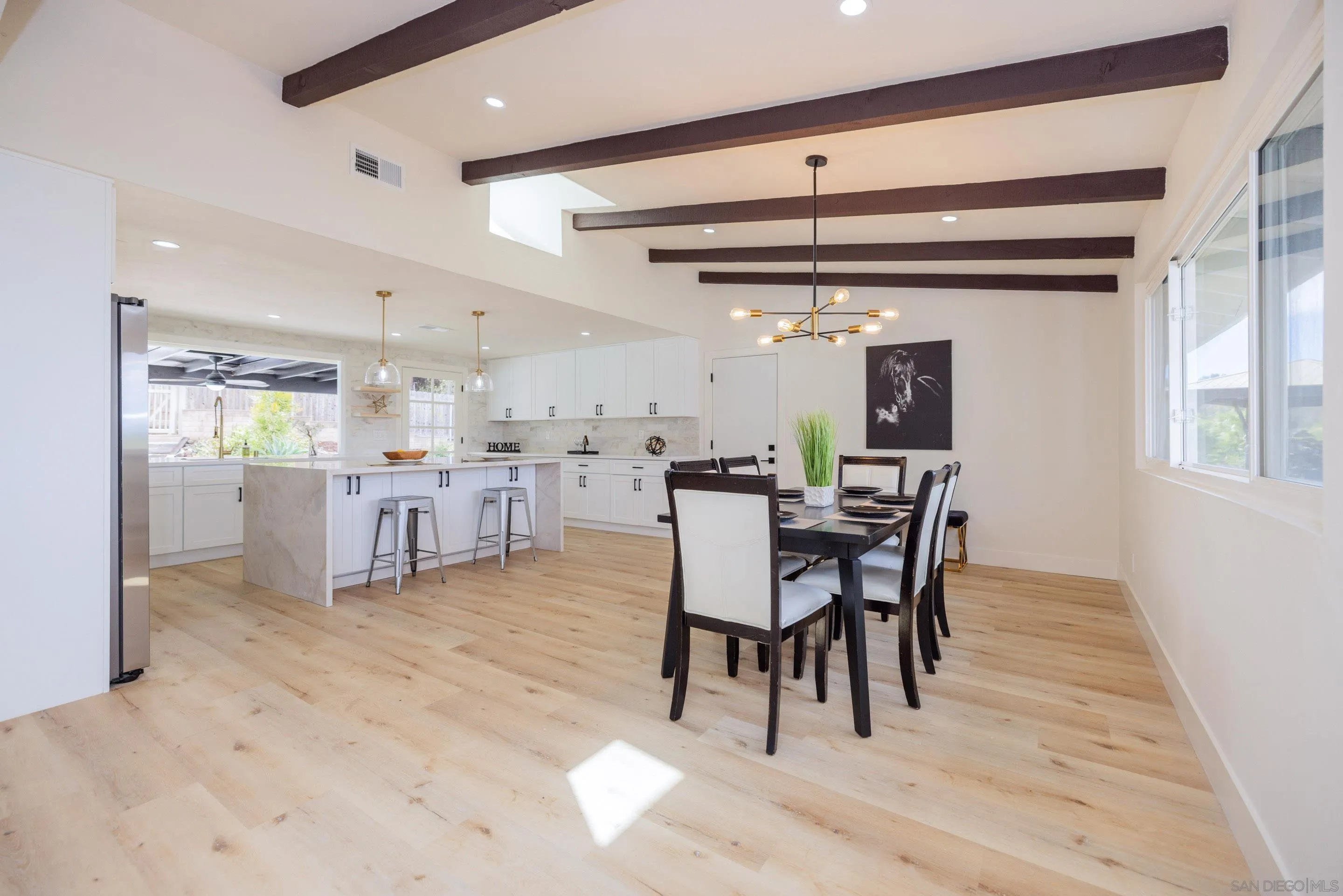 https://cdn.realtyfeed.com/cdn/127/2600358/6330e9a9607404ebc9eb3fc1ba642afe.webp