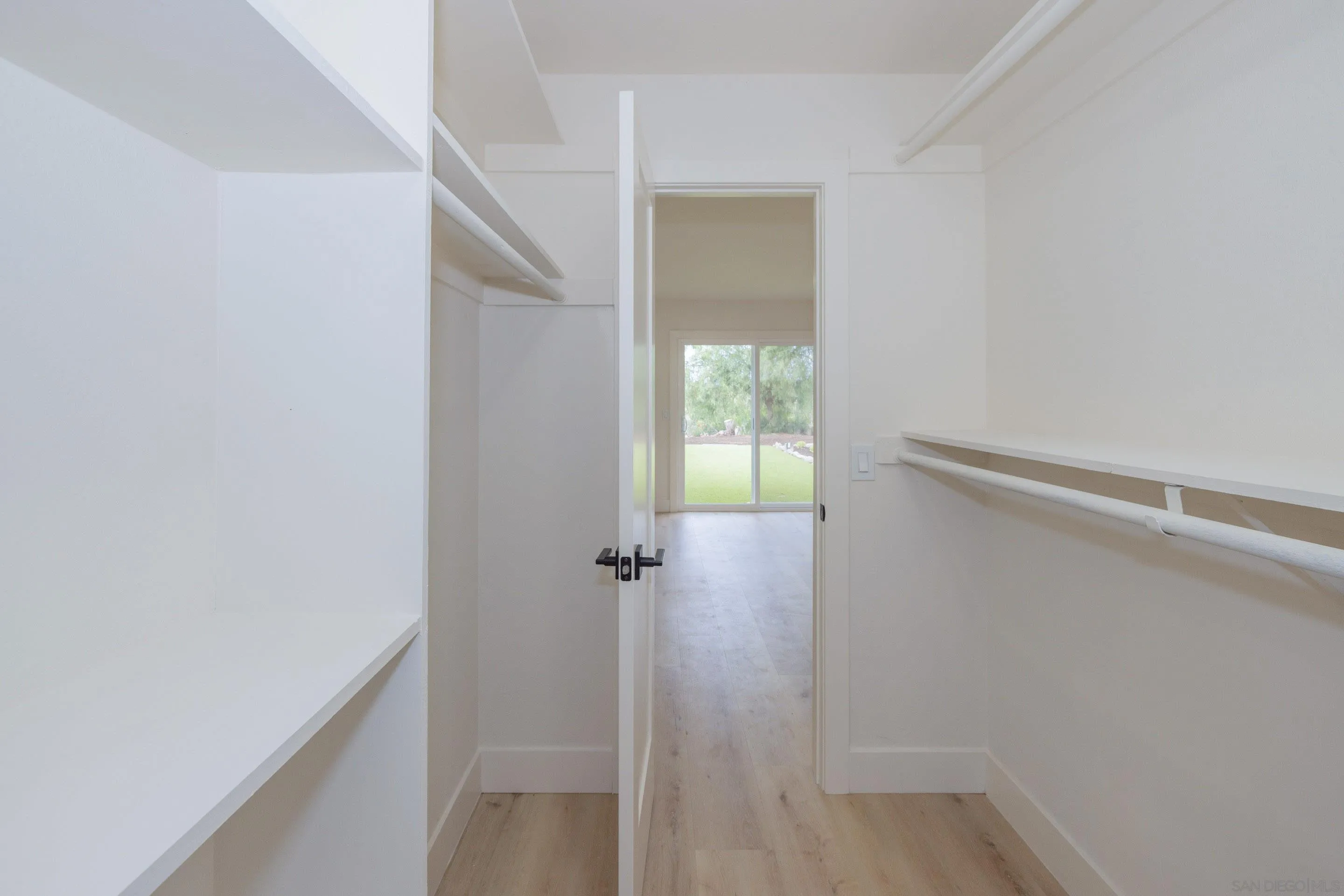 https://cdn.realtyfeed.com/cdn/127/2600358/f9b9559d37b8479de26d4b1b0b67cfa5.webp