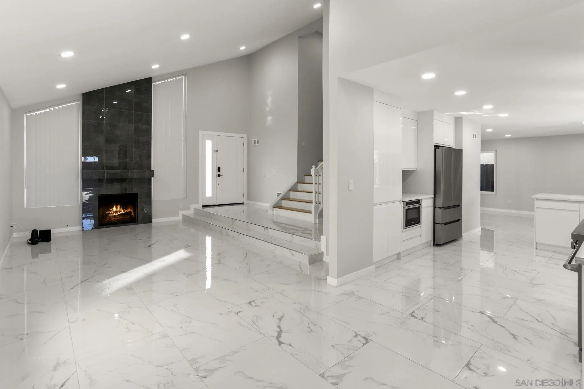 https://cdn.realtyfeed.com/cdn/127/2600360/98617c2e0ffa9f05041696036f042184.webp