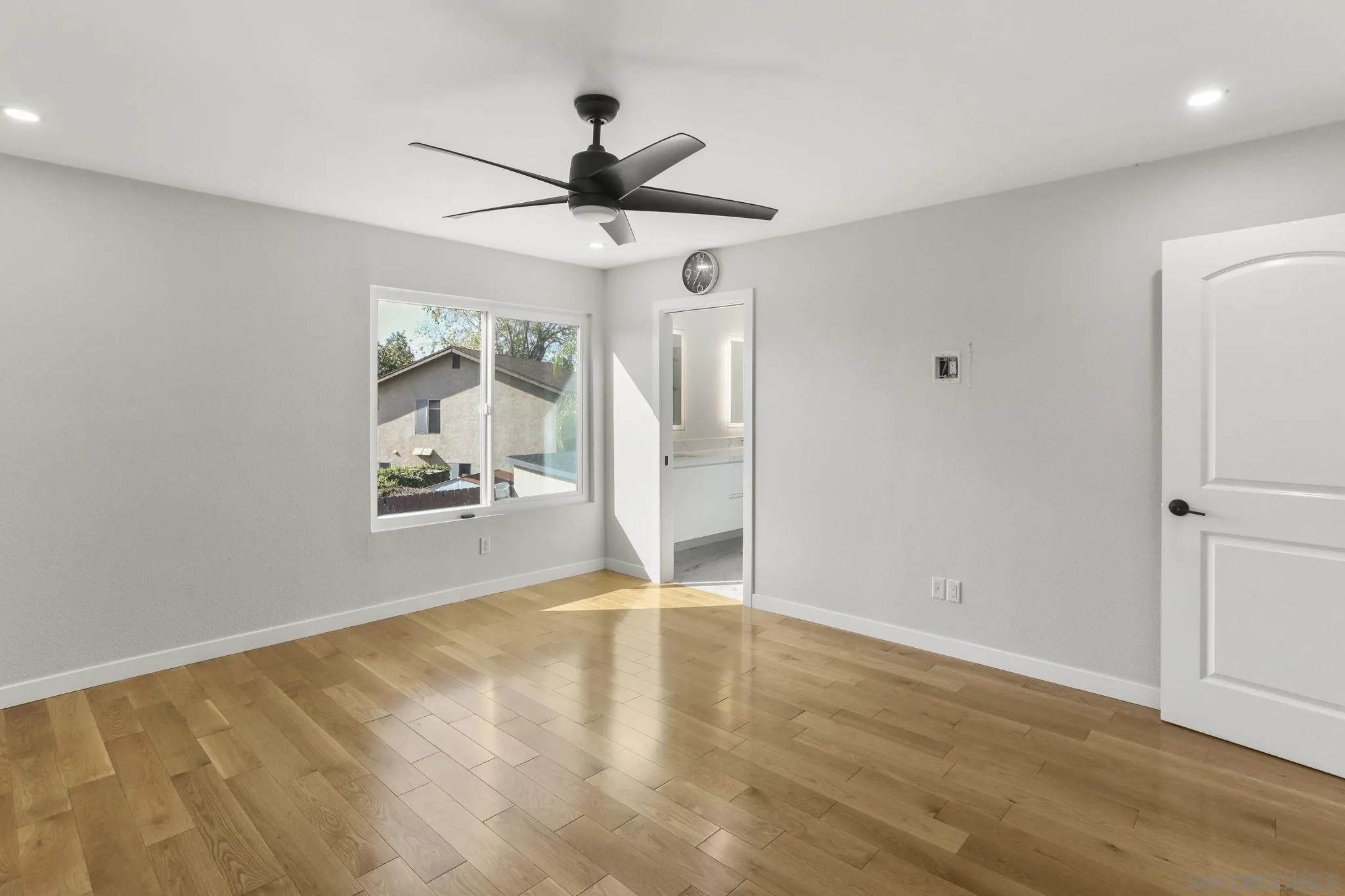 https://cdn.realtyfeed.com/cdn/127/2600360/a7f929ad26a58f996fdfc589c0c8382b.webp