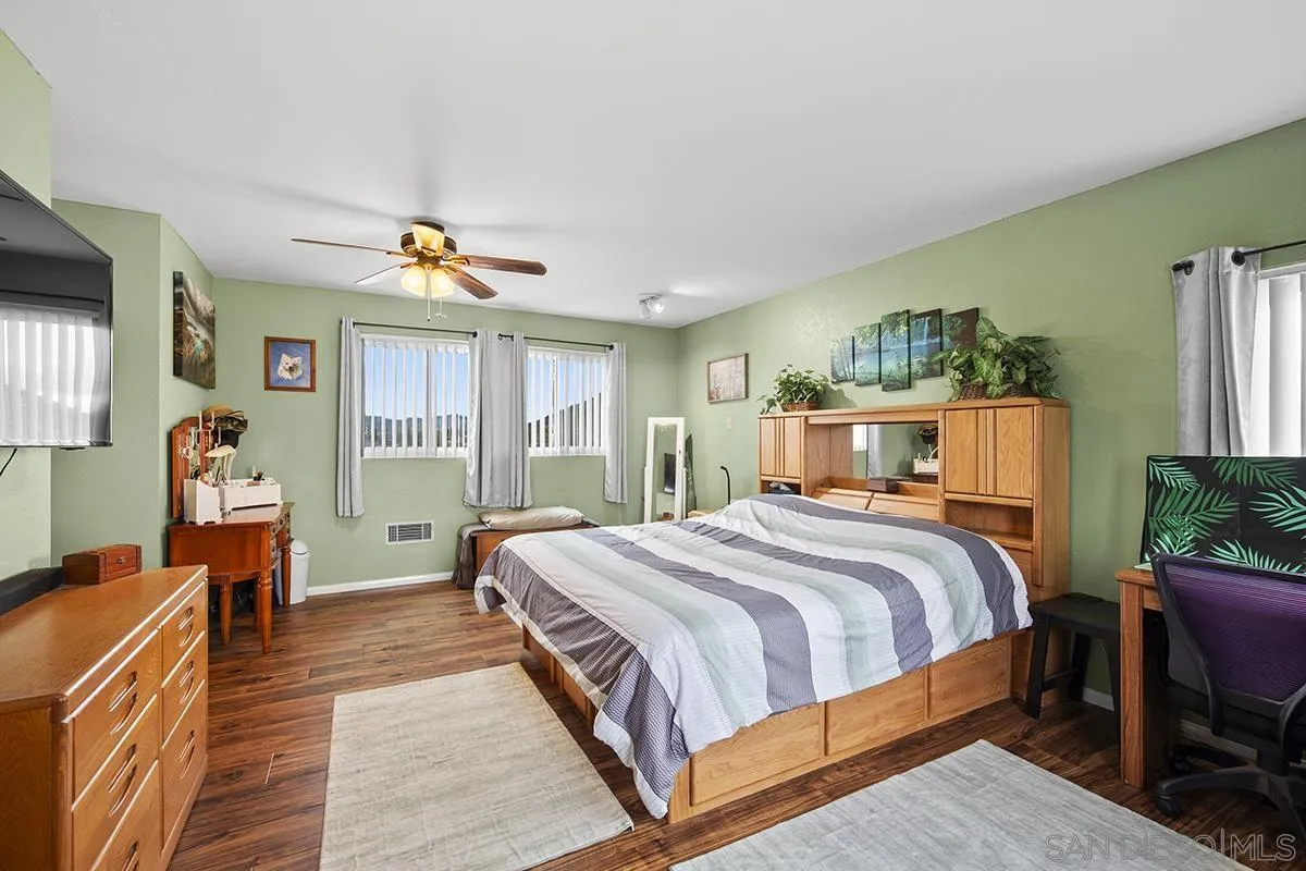 https://cdn.realtyfeed.com/cdn/127/2600371/15ed50dc50e87e73abad3174386546b3.webp