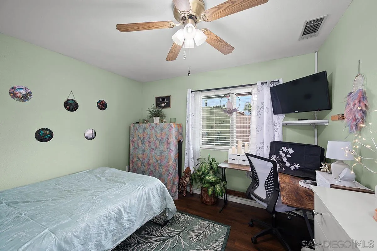 https://cdn.realtyfeed.com/cdn/127/2600371/1b28a53e820ec2c087bd0066399802a3.webp