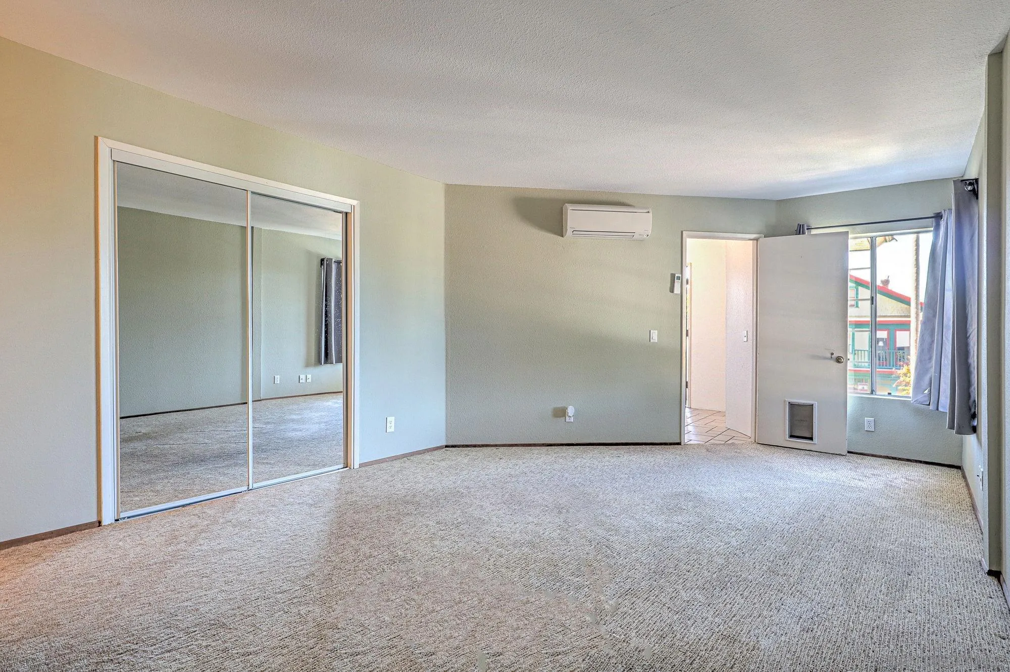 https://cdn.realtyfeed.com/cdn/127/2600374/5b250d0b0274946960d877e57c4ff68d.webp