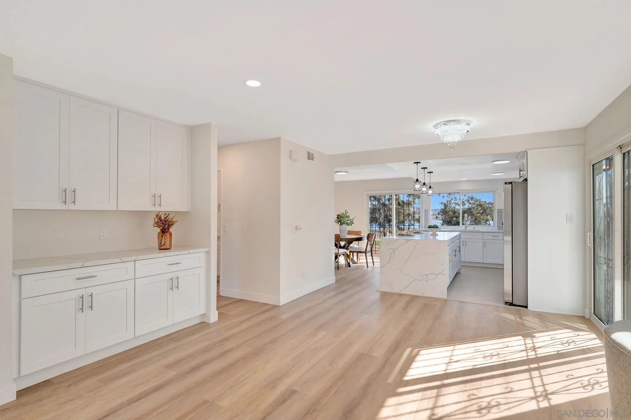 https://cdn.realtyfeed.com/cdn/127/2600378/1224b5911ff1bc57441668d409b27b30.webp