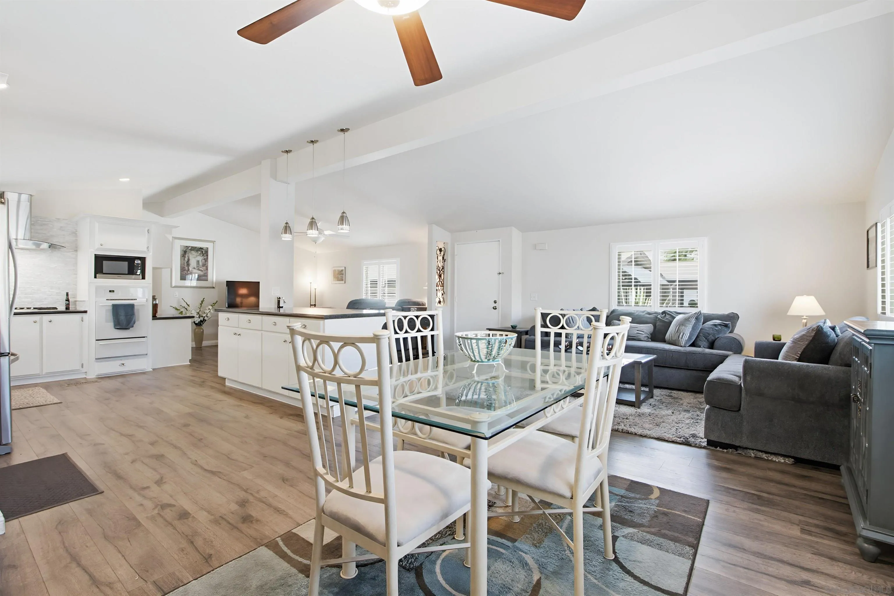 https://cdn.realtyfeed.com/cdn/127/2600383/d1a7c12876732c3e18b92ccb5a95ac49.webp