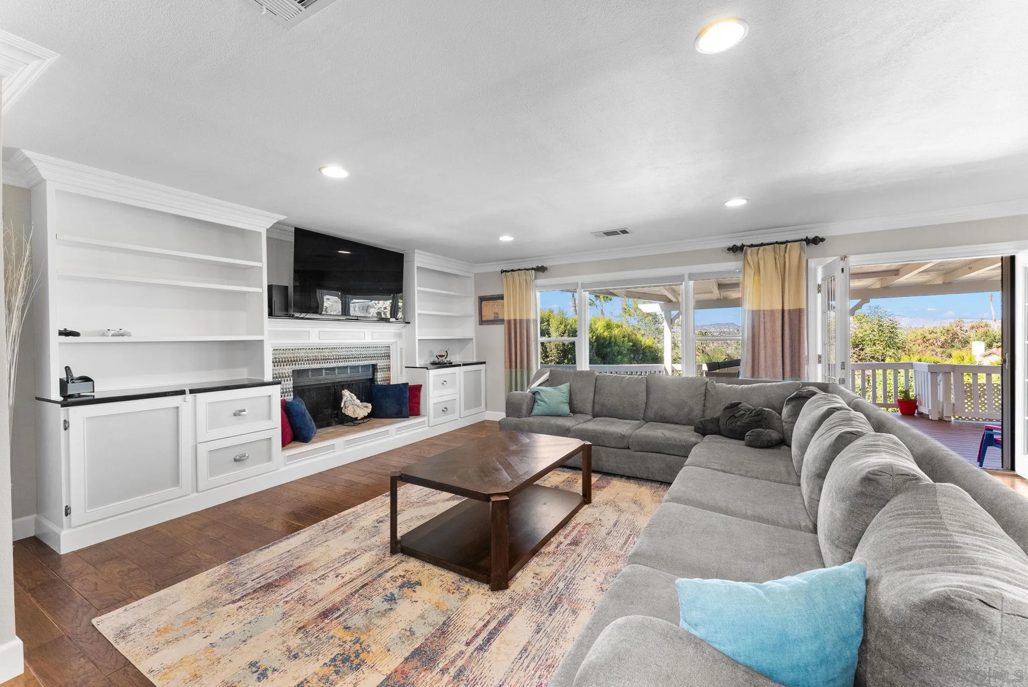 https://cdn.realtyfeed.com/cdn/127/2600385/7bc1a8f7460650a3d3497cad84978ea1.webp